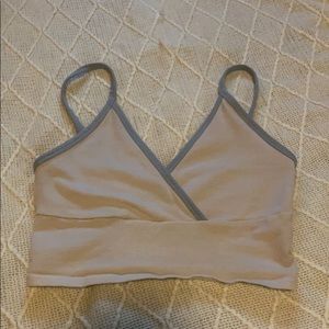 This cropped Pacsun tank has only been worn twice, so it’s in perfect condition!